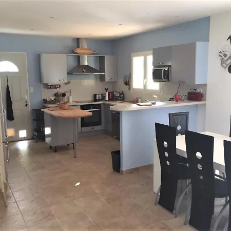 L'arbitru - *